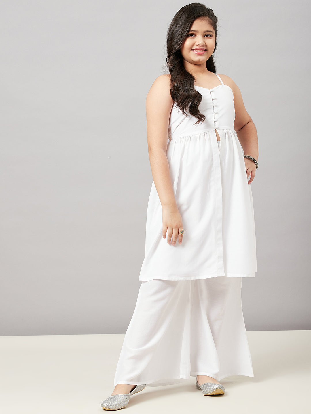 Solid Floral Embroidered Straight Fit Kurta with Pant - Off White – FASHOR
